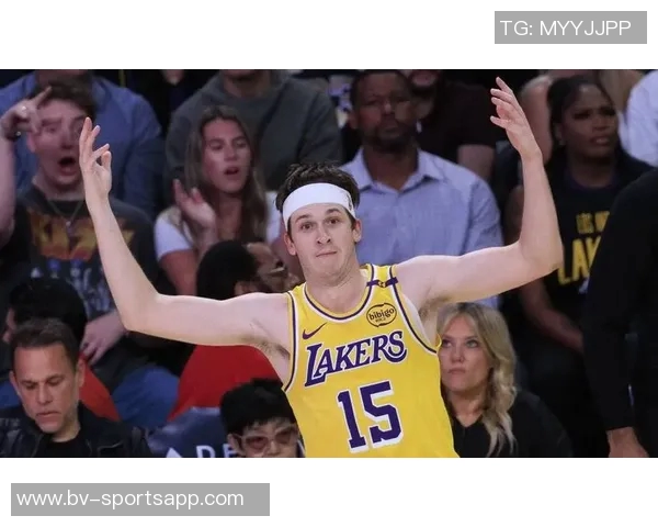 克尼佩尔半场表现低迷仅得5分2助攻正负值9成为全队最低